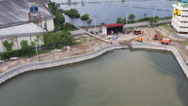 	Penanganan Banjir Jalan Nasional Semarang-Demak: Kementerian PU Bangun Sodetan Darurat Kaligawe Sepa