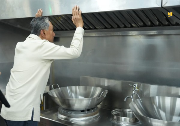 Tinjau Prototype SPPG di Banjar, Menteri Dody: Siap Mendukung Program Presiden Prabowo Makan Bergizi Gratis