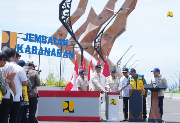 Presiden Prabowo Resmikan 5 Infrastruktur Konektivitas Dibangun Kementerian PU