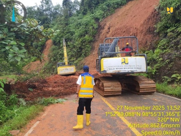 Update Bencana Sumatera 30 November, Balai Wilayah Sungai Kementerian PU Kerahkan Alat Berat Pulihkan Alur Sungai dan Dukung Pencarian Korban