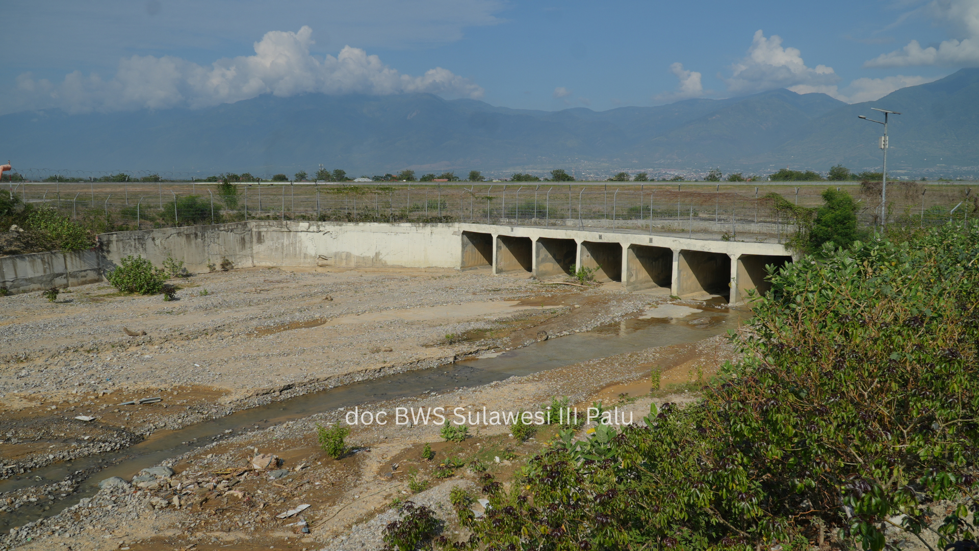 Pengendalian Sedimen Kota Palu untuk Keamanan Bandara dan Mitigasi Banjir